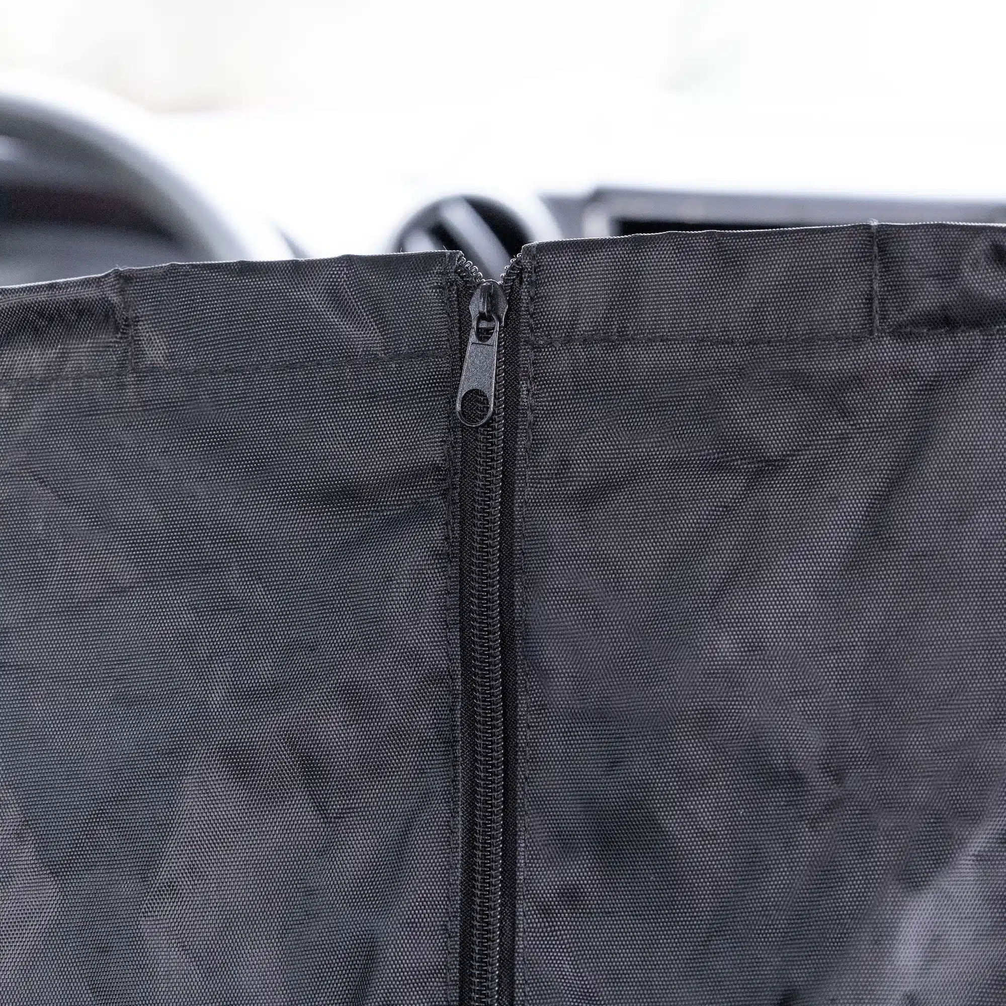 כיסוי מושב אחורי לרכב לכלבים סגנון ערסל FLAMINGO פתיחה זיפלוק לגישה למושבים הקדמיים